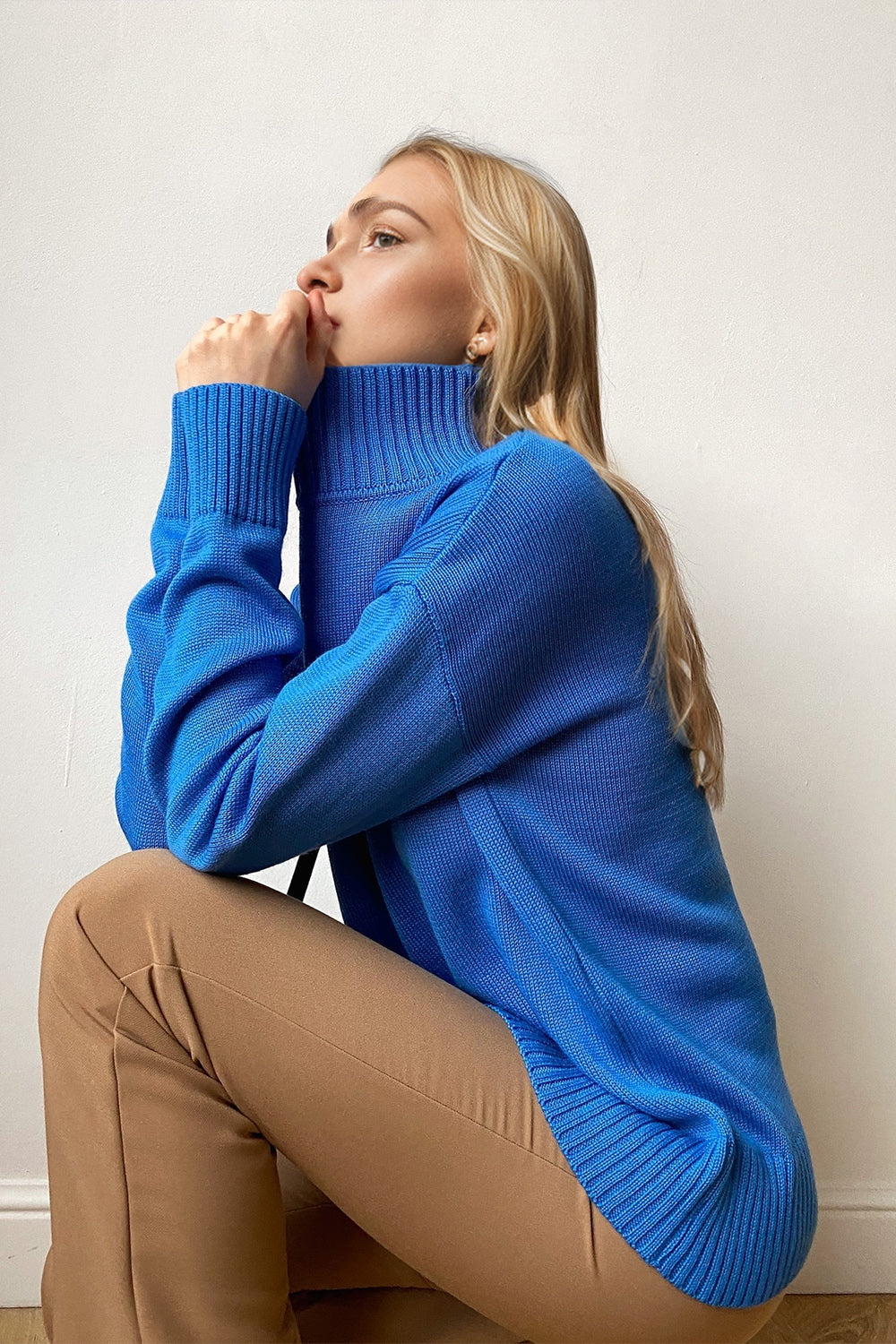 One Size Turtleneck Dropped Shoulder Long Sleeve Sweater