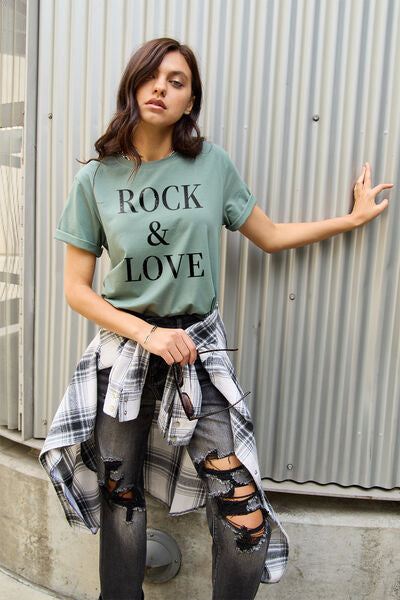 Cute ROCK ＆ LOVE T-Shirt