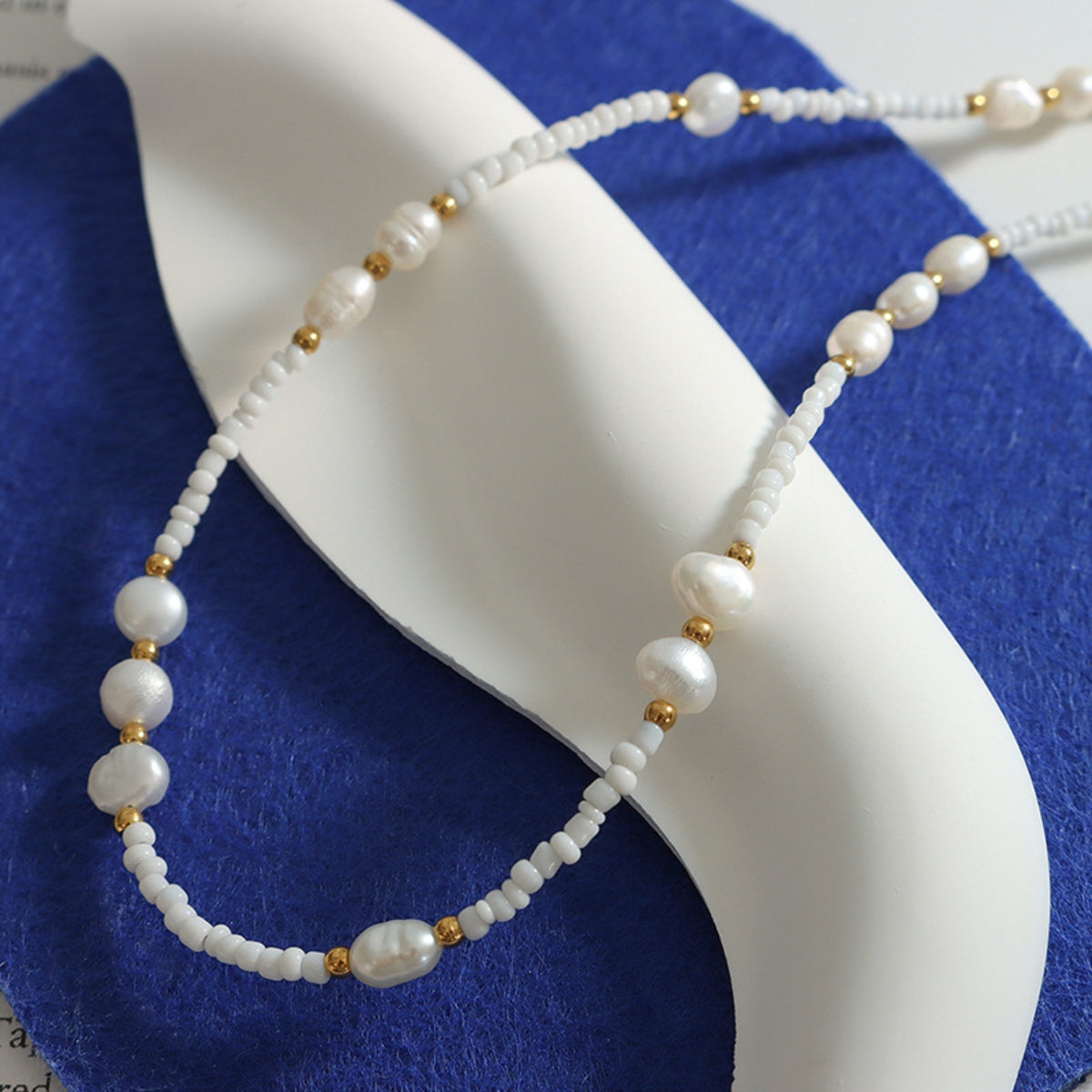 Glass Bead Pearl Necklace