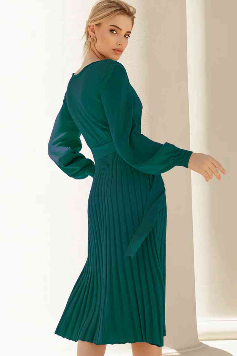 Regular and Curvy Size Pleated Sweater Dress