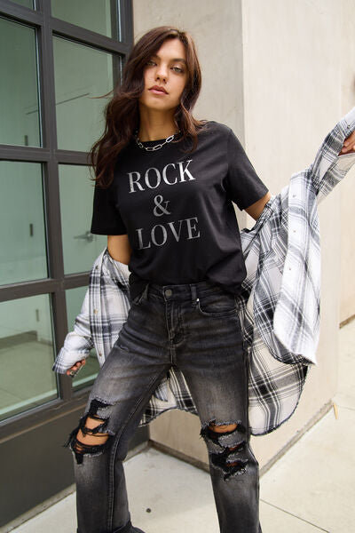 Cute ROCK ＆ LOVE T-Shirt