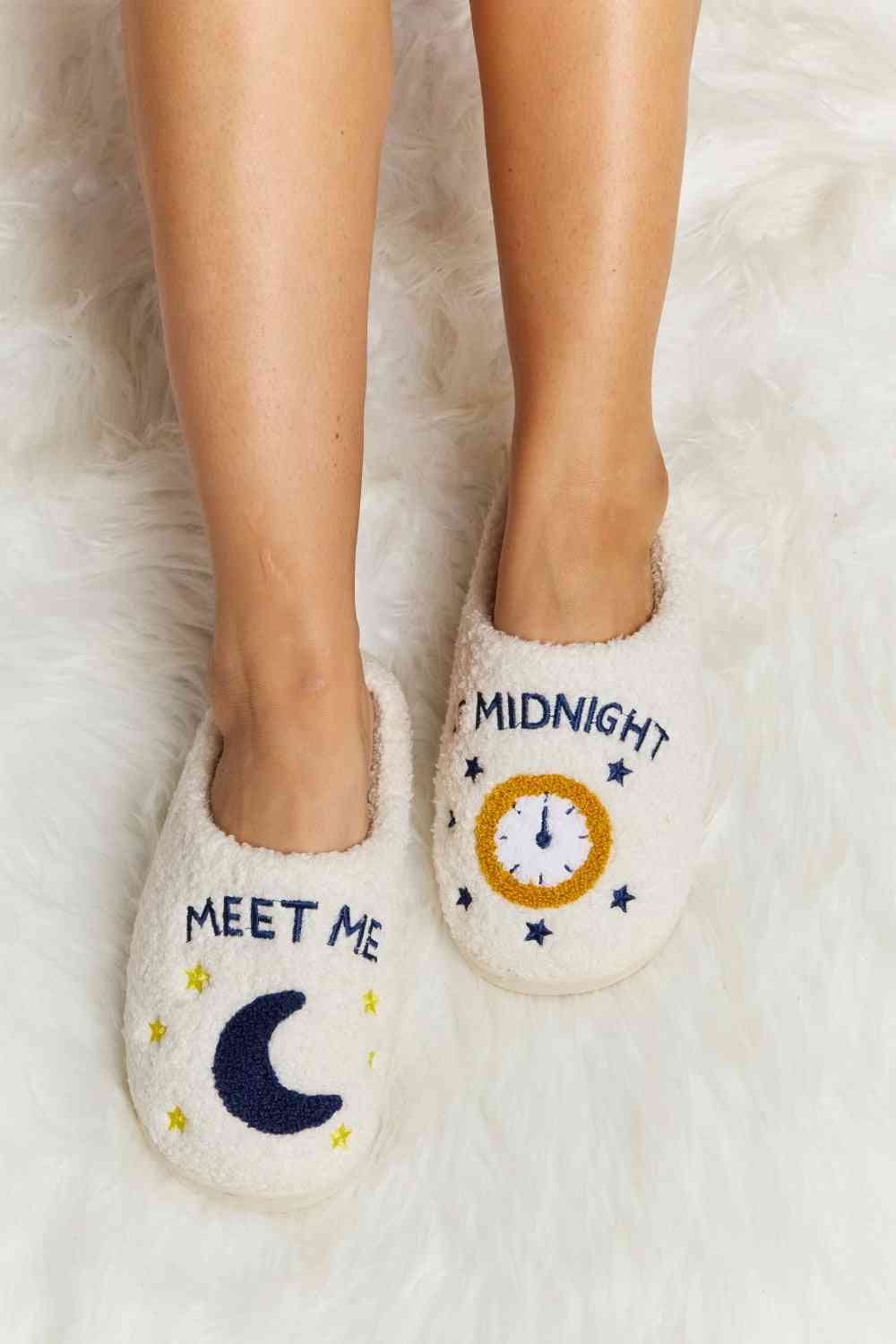 Comfy Printed Plush Slide Slippers